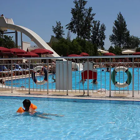 Batont Garden Semesteranläggning (resort) 4*