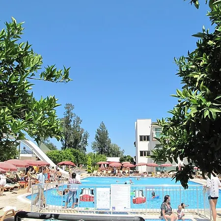 Batont Garden Hotel