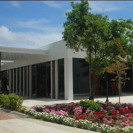 Batont Garden