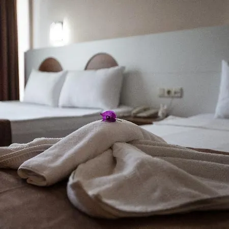 Batont Garden Hotel