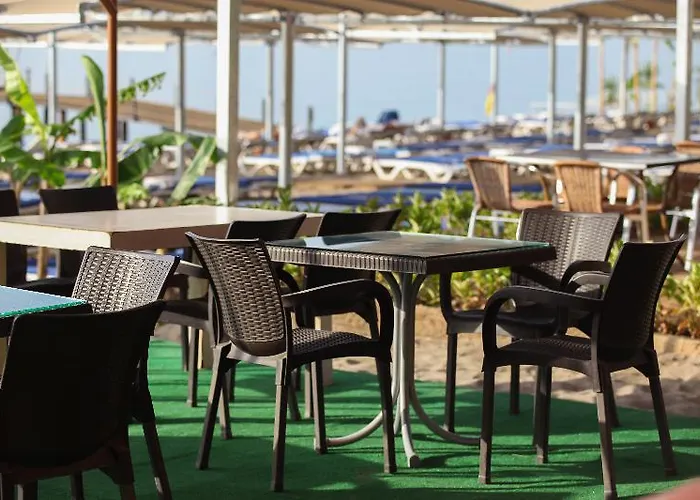 Batont Garden Resort 4*